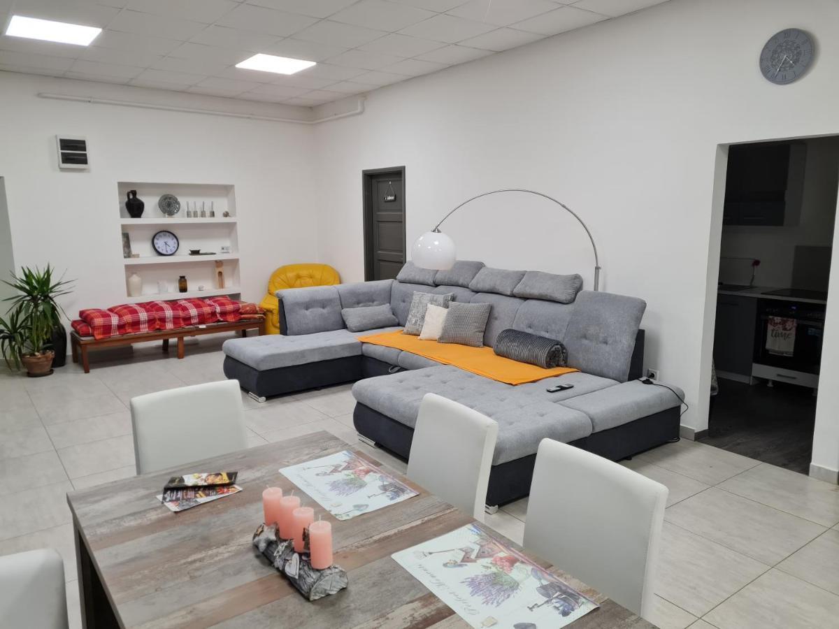Silver Dream Apartmanhaz Дебрецен Екстериор снимка