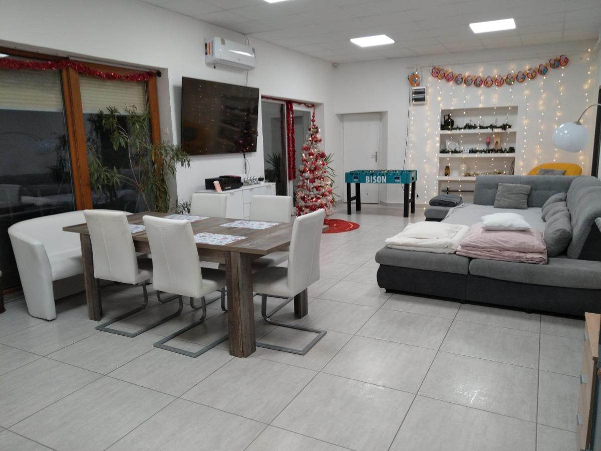 Silver Dream Apartmanhaz Дебрецен Екстериор снимка
