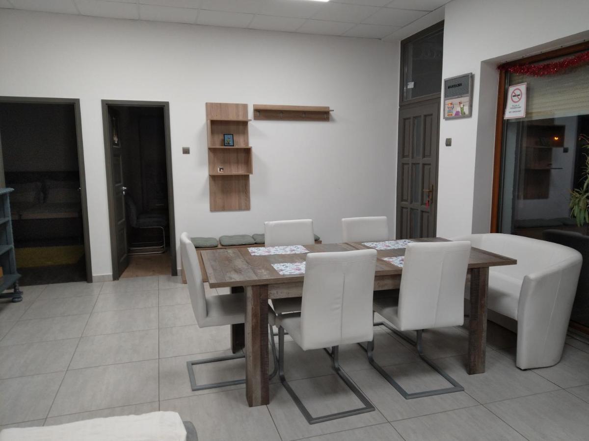 Silver Dream Apartmanhaz Дебрецен Екстериор снимка